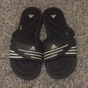 Adidas Slide On Memory Foam Sandal • 8